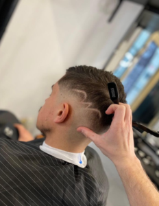 the-corner-salon-de-coiffure-barber-shop-coiffure-homme-a-saintes